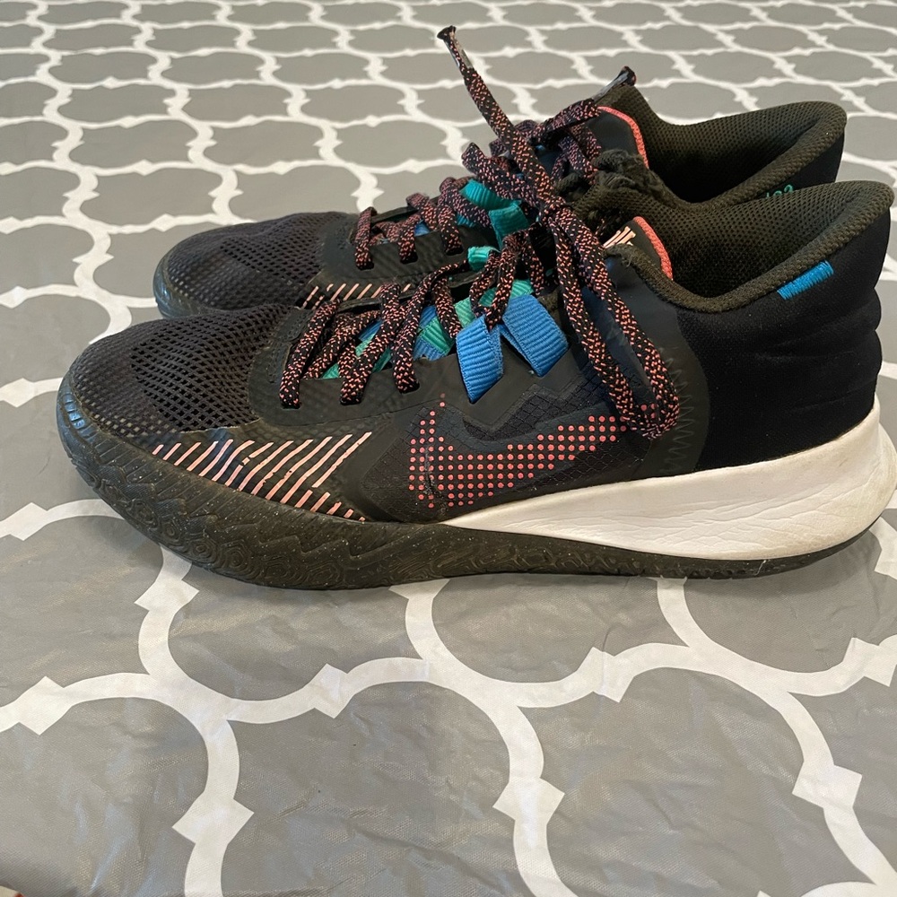 Fits Like Size 11 - Nike Kyrie Flytrap 5 Black Atomic Pink